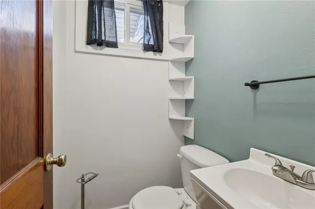 $260,000 | 2785 Hastings Drive, New Kensington, PA 15068