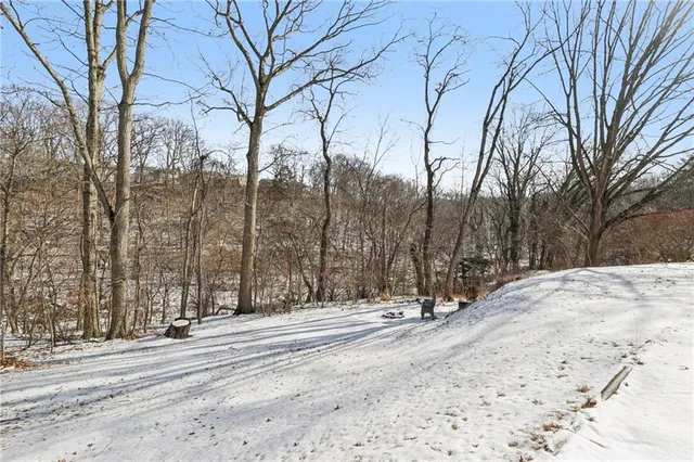 $260,000 | 2785 Hastings Drive, New Kensington, PA 15068