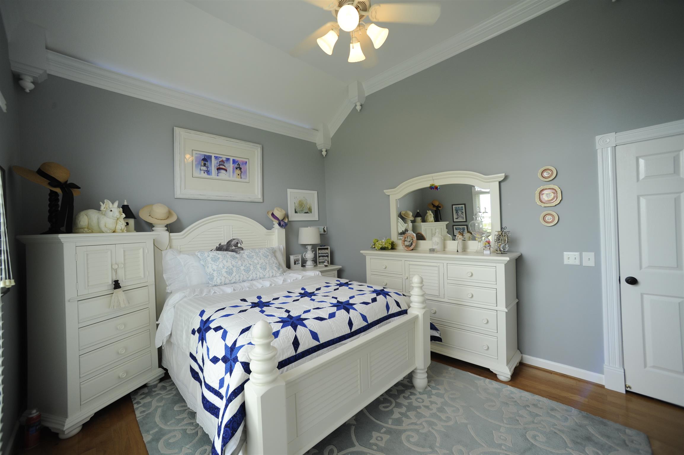 2186 H York Road Pleasant View, TN 37146 - Photo 18 of 30 a bedroom with a bed and a dresser in it