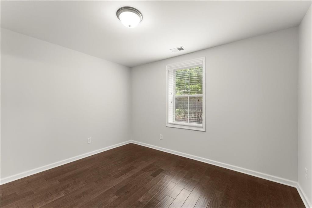 7528 Highlands Point Atlanta, GA 30328 - Photo 28 of 34