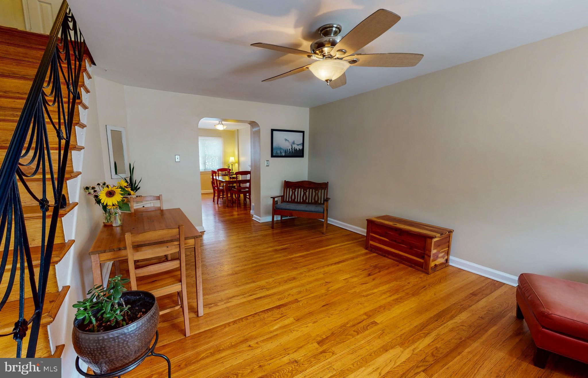 3613 Merrick Road Philadelphia, PA 19129 - Photo 3 of 30 Sun filled living room