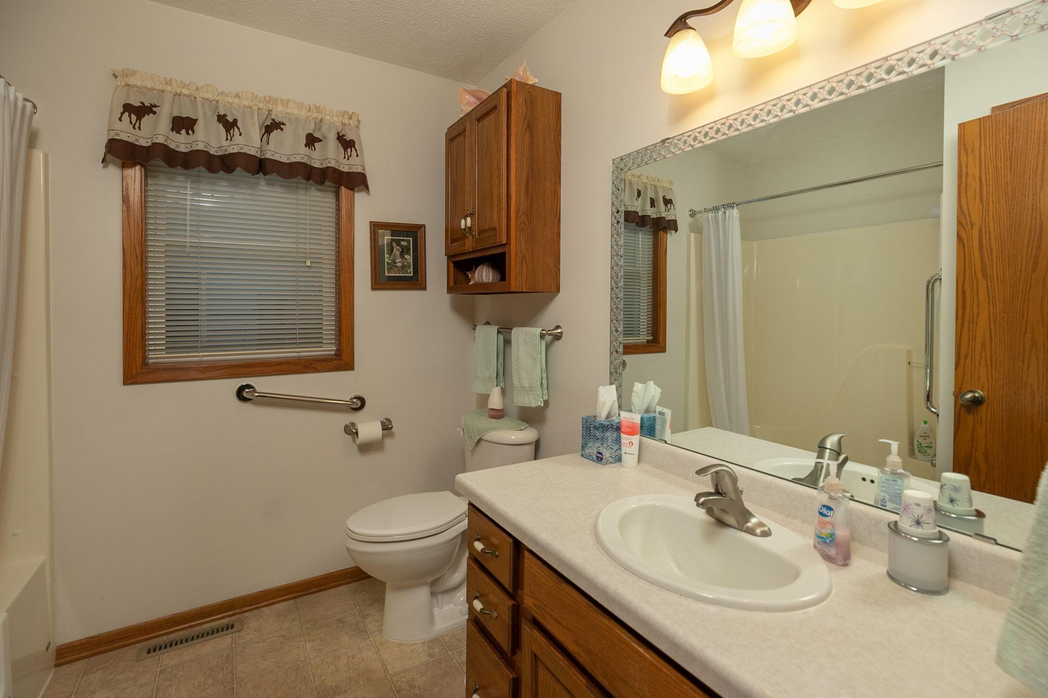 3323 7th Street Northwest Rochester, MN 55901 - Photo 18 of 34