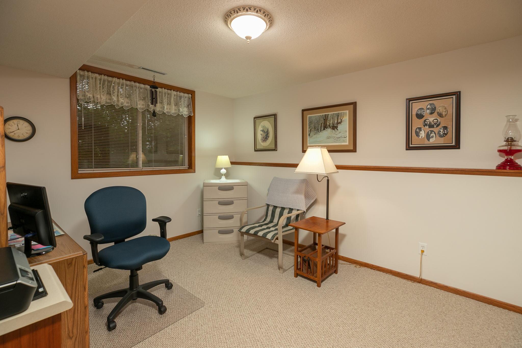 3323 7th Street Northwest Rochester, MN 55901 - Photo 23 of 34