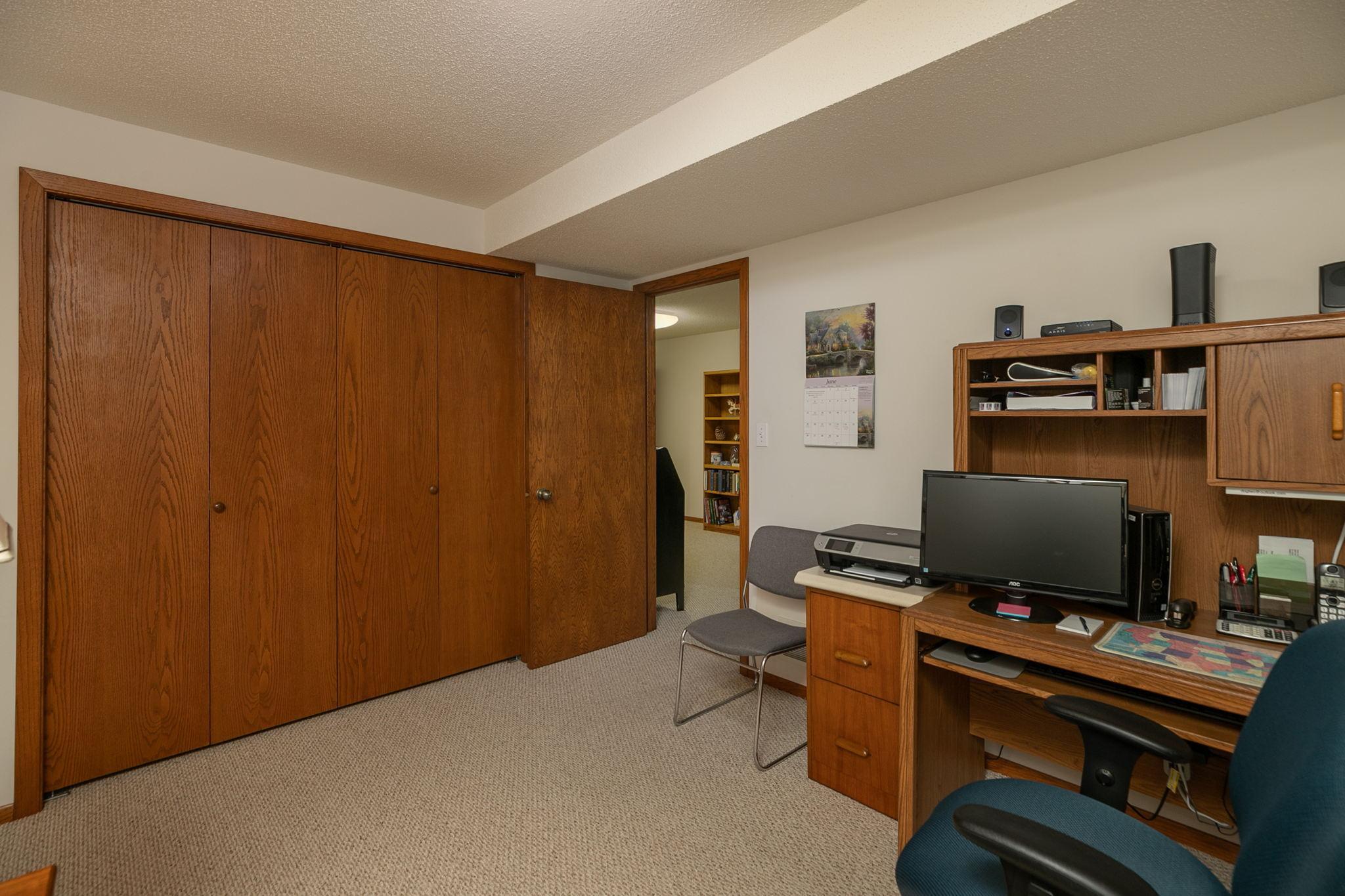 3323 7th Street Northwest Rochester, MN 55901 - Photo 24 of 34