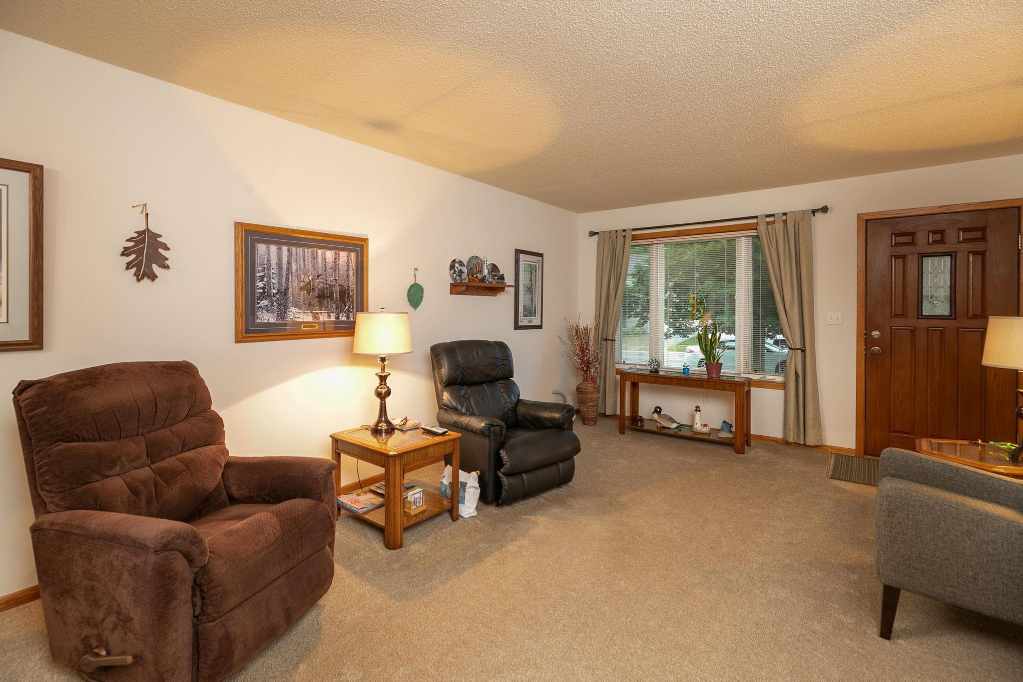 3323 7th Street Northwest Rochester, MN 55901 - Photo 4 of 34