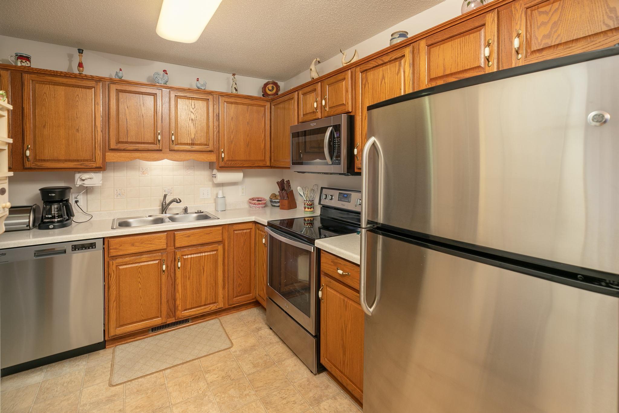 3323 7th Street Northwest Rochester, MN 55901 - Photo 9 of 34