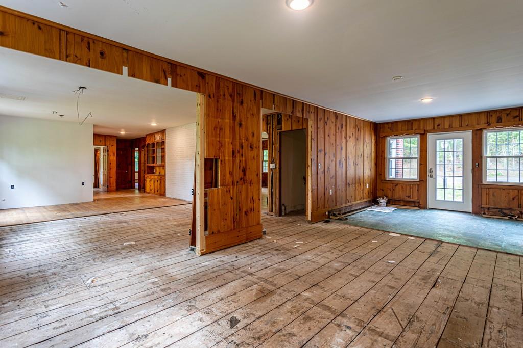 111 Hudson Road Bolton, MA 01740 - Photo 6 of 42