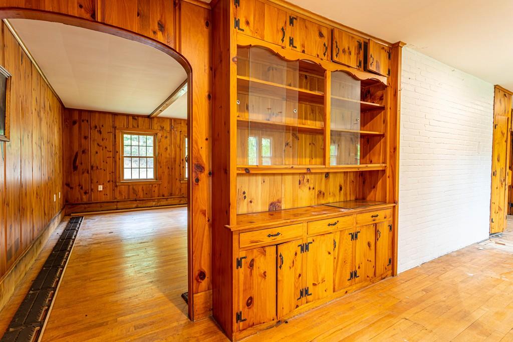 111 Hudson Road Bolton, MA 01740 - Photo 8 of 42