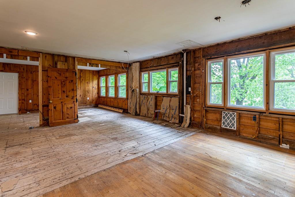 111 Hudson Road Bolton, MA 01740 - Photo 10 of 42