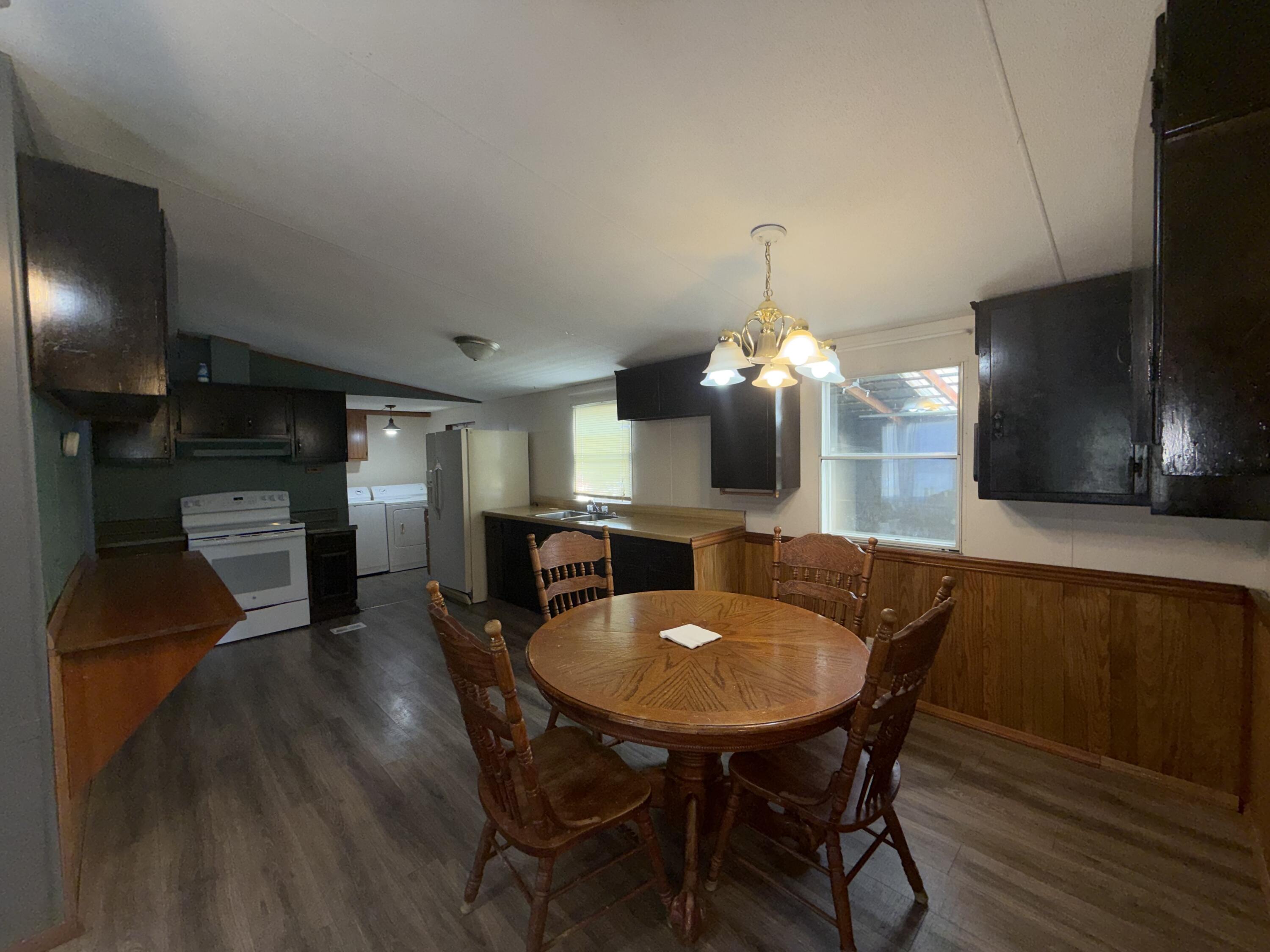 262 Lowe Street Buchanan, VA 24066 - Photo 20 of 36 IMG_8170