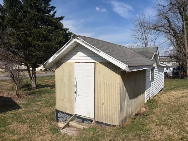 a house view with a outdoor space