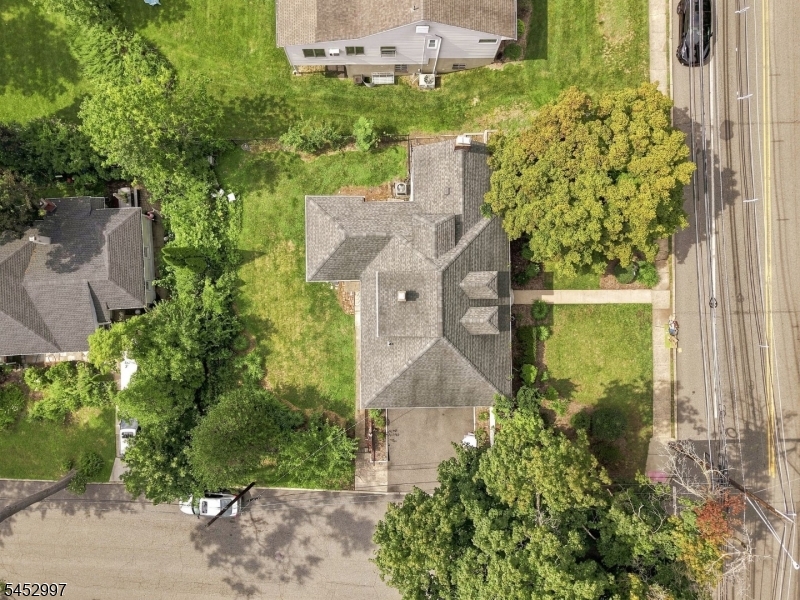 1219 Valley Road Montclair, NJ 07043 - Photo 4 of 36 Gallery Image 4