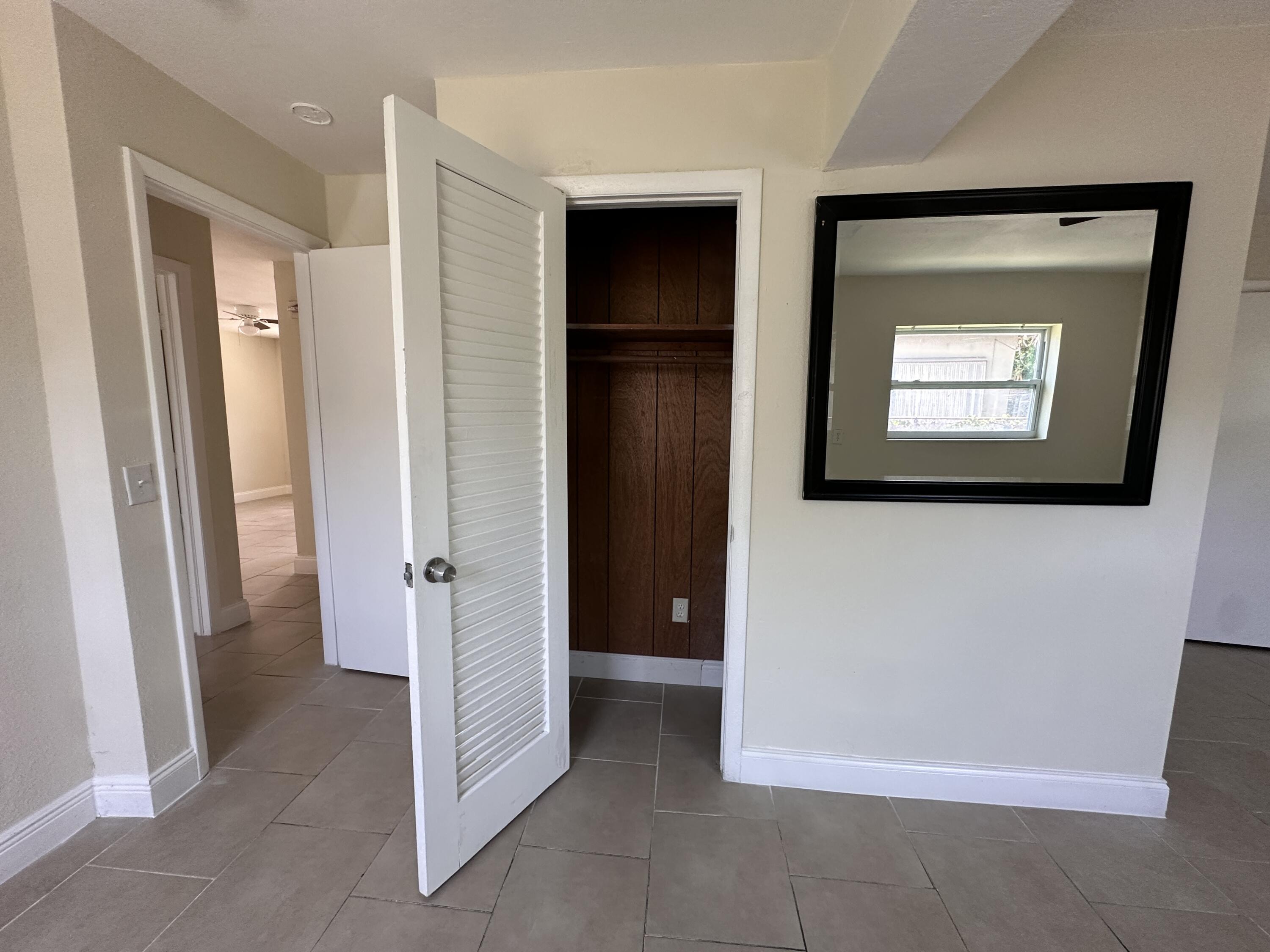 840 West 1st Street Riviera Beach, FL 33404 - Photo 16 of 22 a view of an empty room