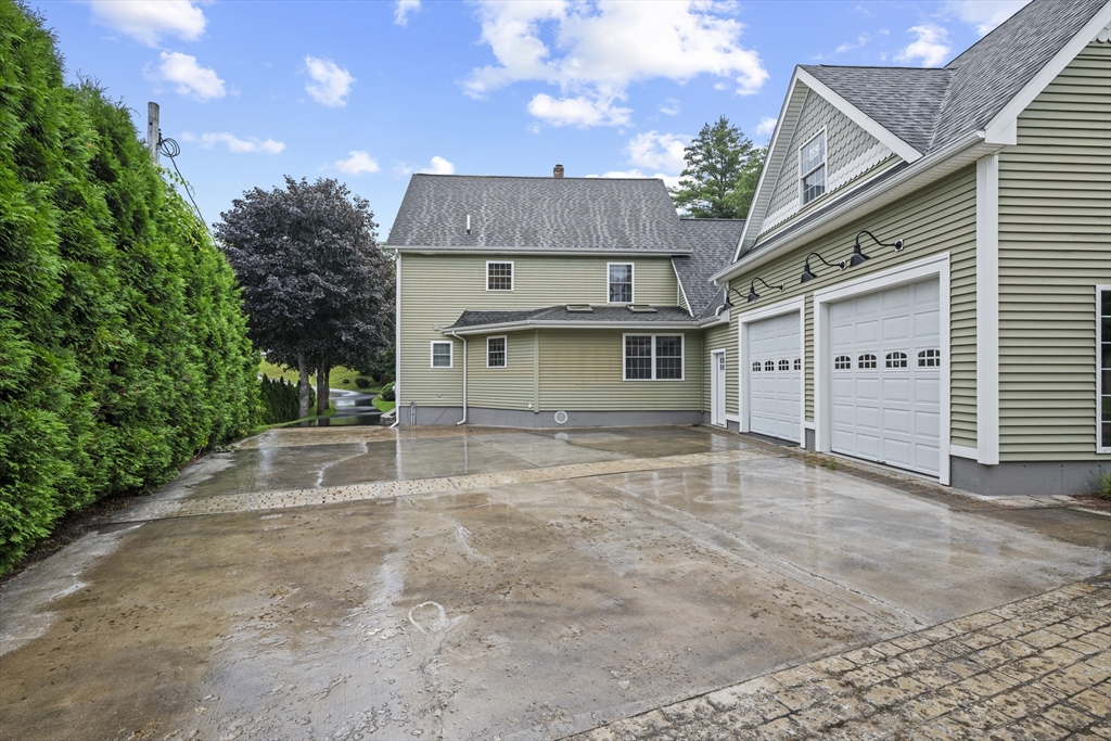 70 Ellis Road Southbridge, MA 01550 - Photo 35 of 41