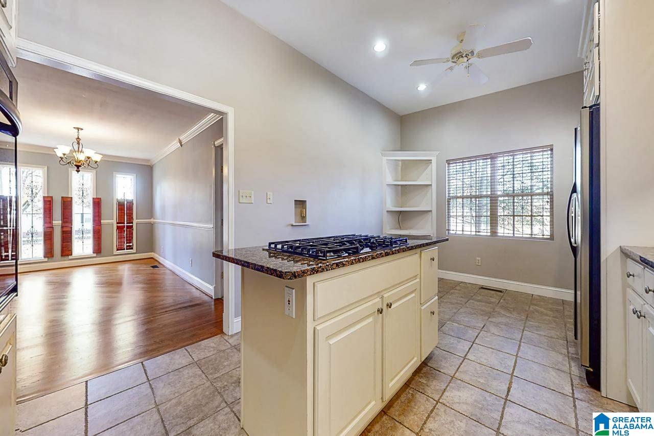 1609 Eastern Valley Road Bessemer, AL 35022 - Photo 18 of 35