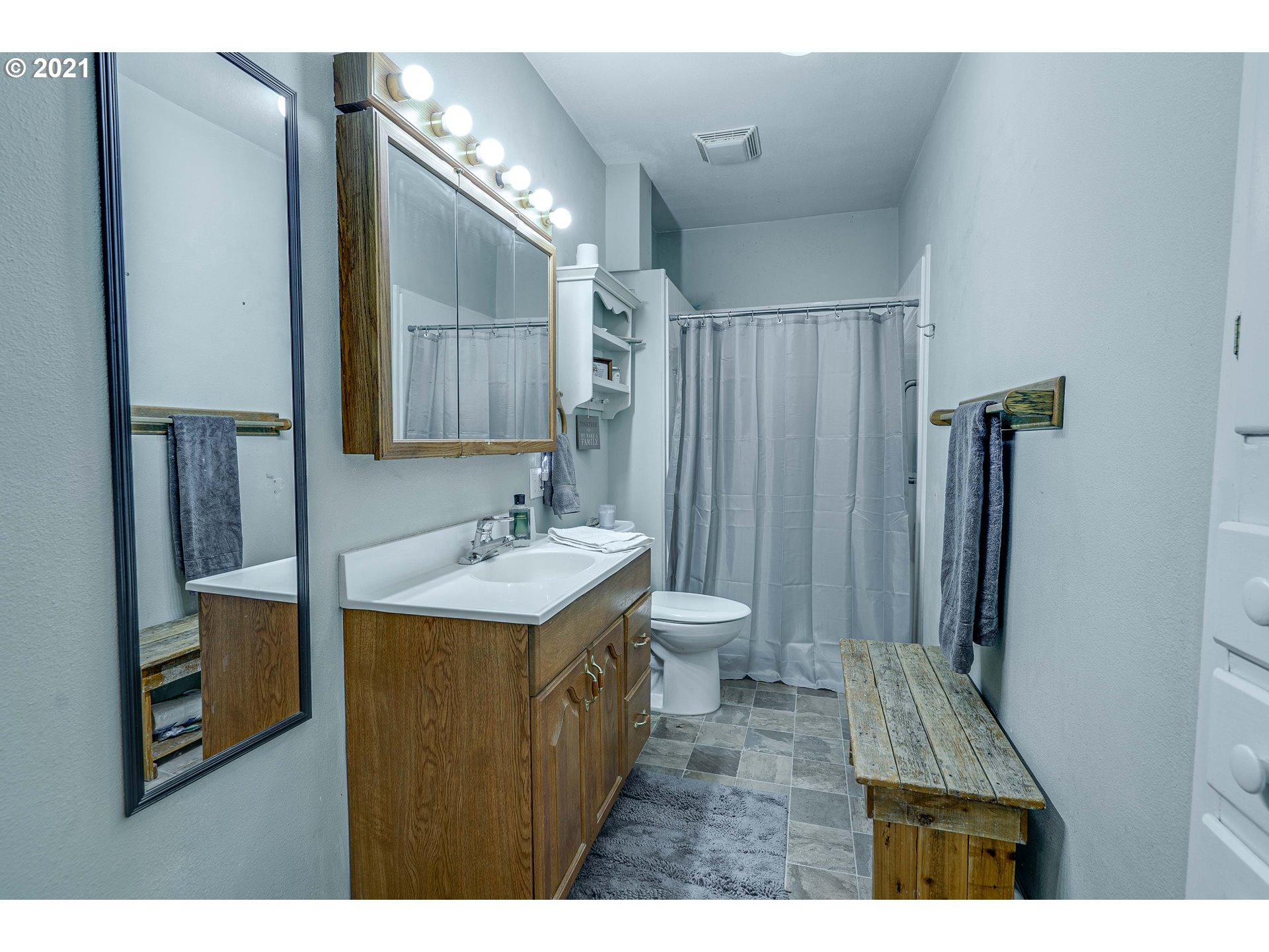 2551 Southeast Territorial Road Canby, OR 97013 - Photo 14 of 32