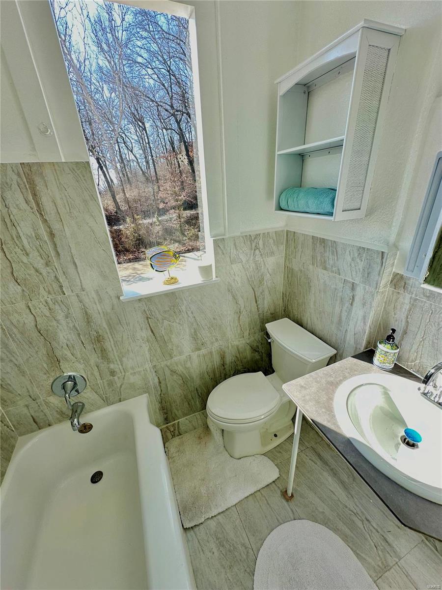 10001 Riverview Drive St. Louis, MO 63137 - Photo 33 of 43