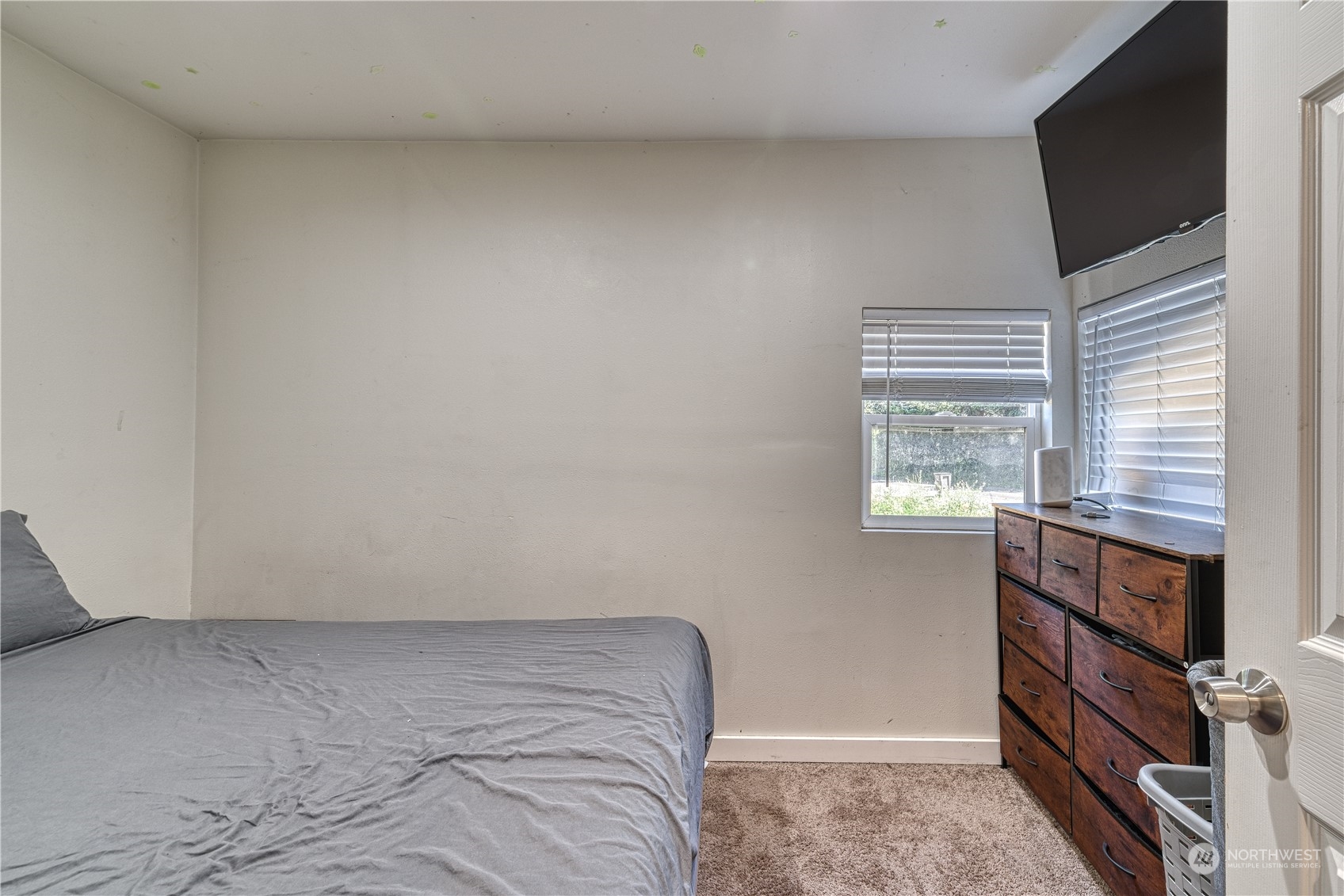 1817 Rocky Point Road Northwest Bremerton, WA 98312 - Photo 14 of 25 Gallery Image 14