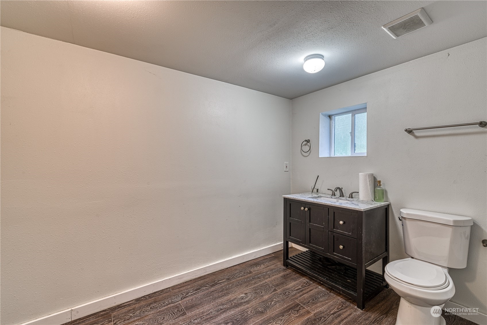 1817 Rocky Point Road Northwest Bremerton, WA 98312 - Photo 19 of 25 Gallery Image 19