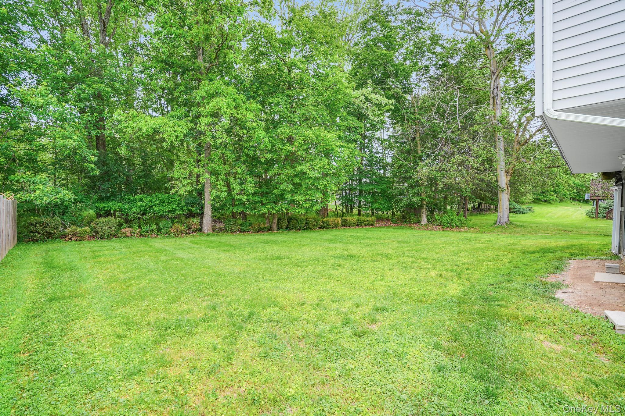 51 Sutton Park Road Poughkeepsie, NY 12603 - Photo 19 of 22