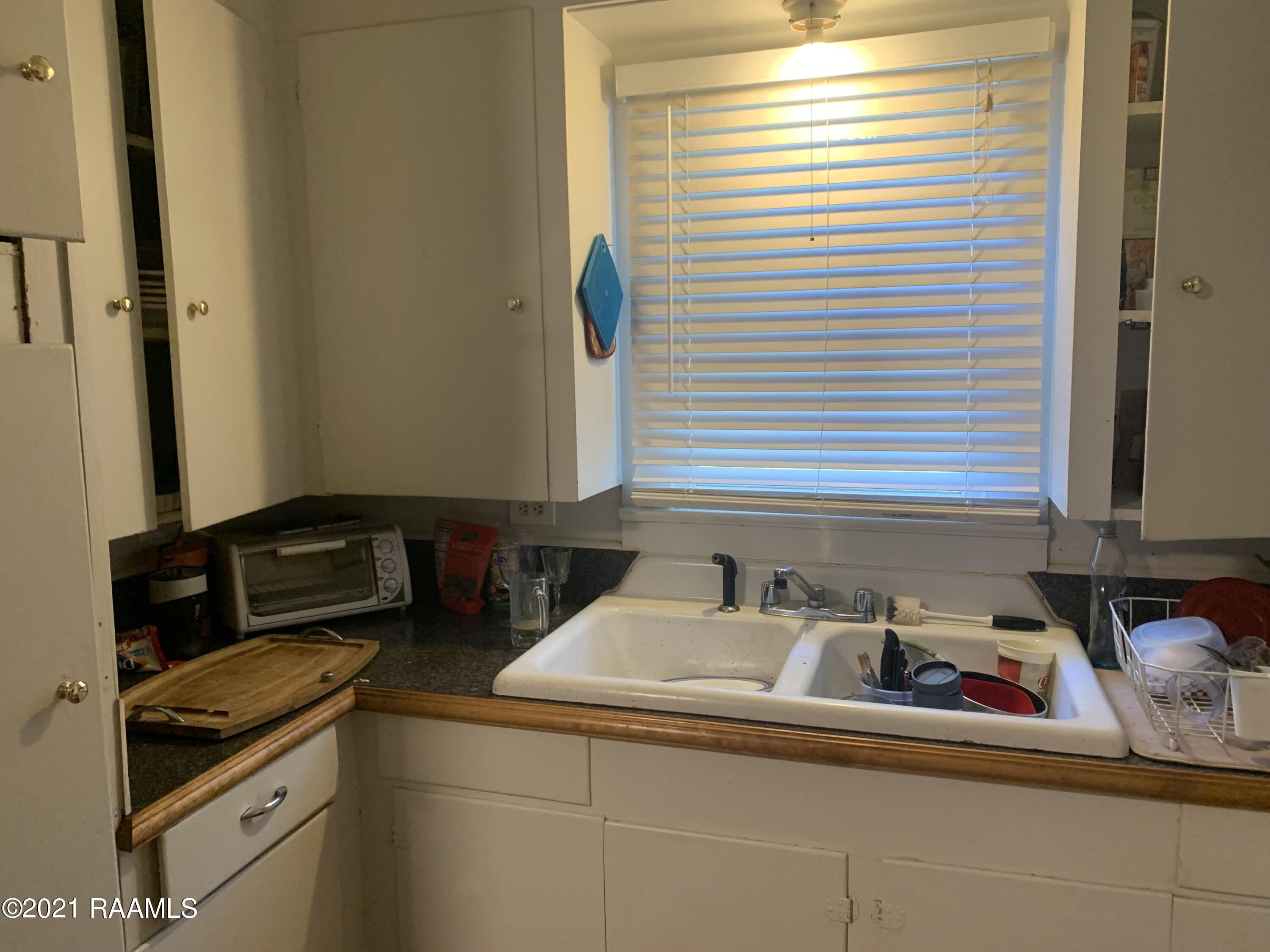 768 St Louis Street Lafayette, LA 70506 - Photo 3 of 5 IMG_1493