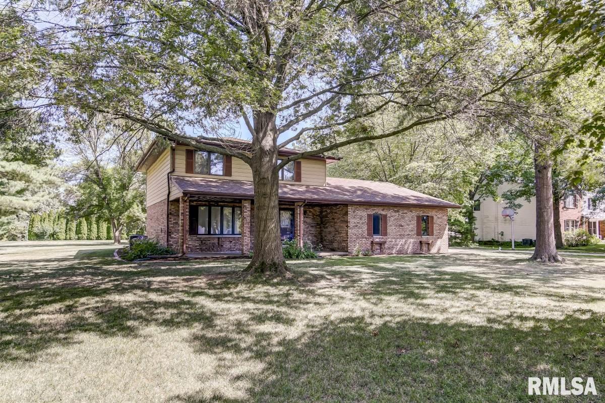 3266 Hilltop Road Springfield, IL 62712 - Photo 1 of 43