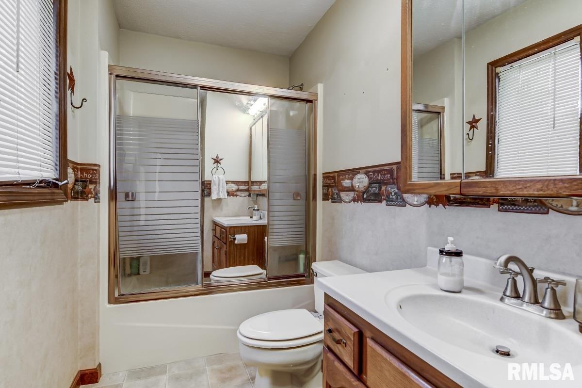 3266 Hilltop Road Springfield, IL 62712 - Photo 37 of 43