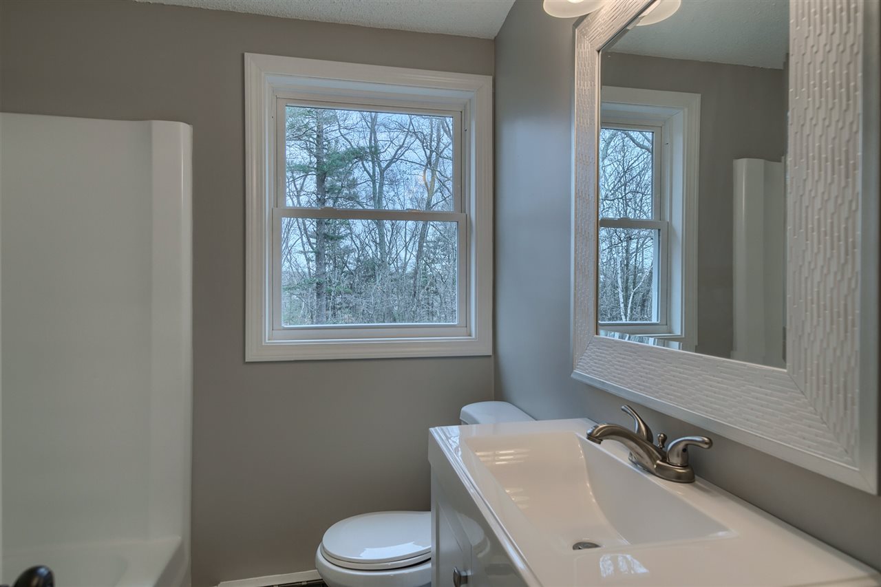 19 English Range Road, Unit R Derry, NH 03038 - Photo 13 of 17