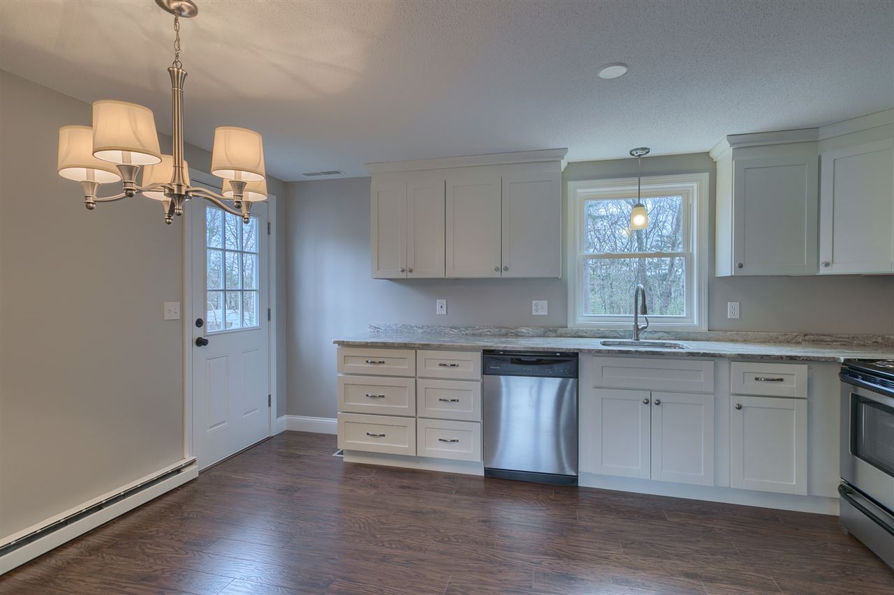 19 English Range Road, Unit R Derry, NH 03038 - Photo 7 of 17