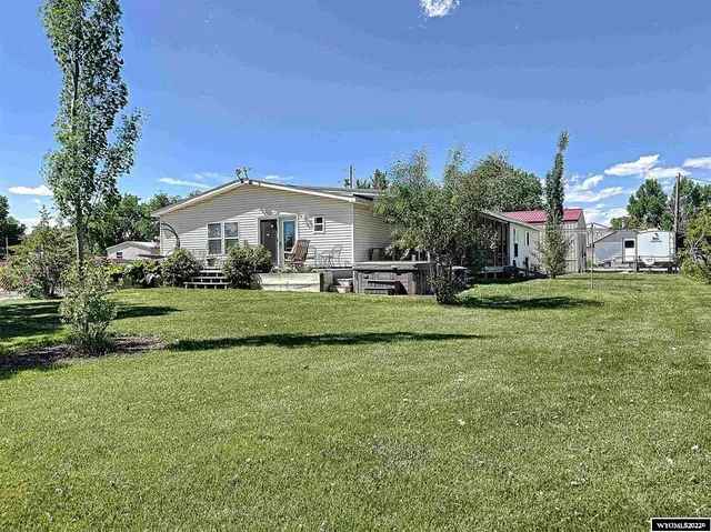 $499,000 | 200 2nd Street, Kaycee, WY 82639