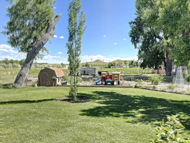 $499,000 | 200 2nd Street, Kaycee, WY 82639