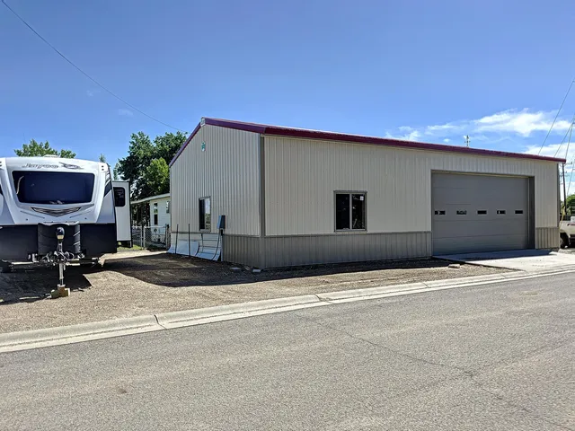 $499,000 | 200 2nd Street, Kaycee, WY 82639