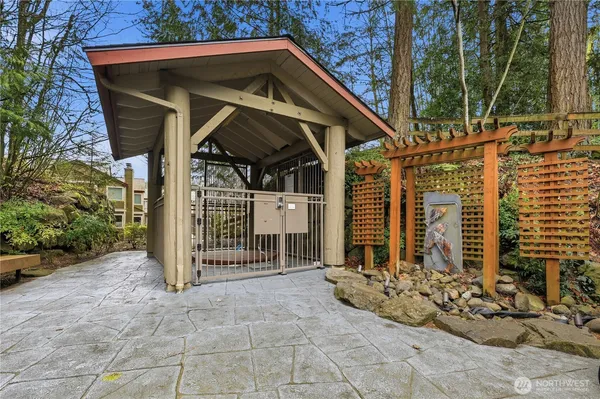 $550,000 | 700 Front Street South, Unit E206, Issaquah, WA 98027