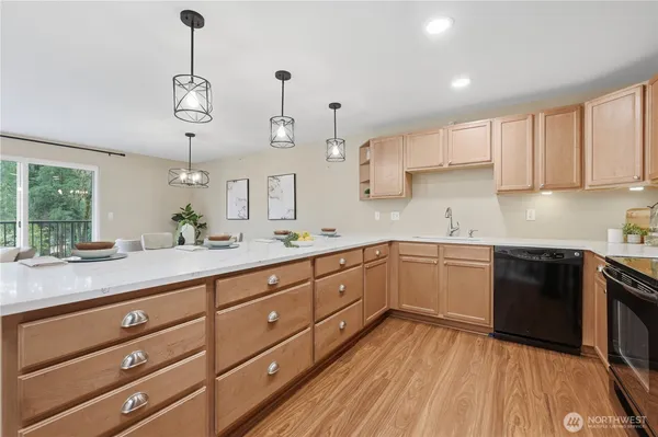 $550,000 | 700 Front Street South, Unit E206, Issaquah, WA 98027