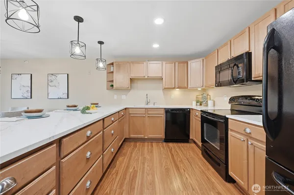 $550,000 | 700 Front Street South, Unit E206, Issaquah, WA 98027