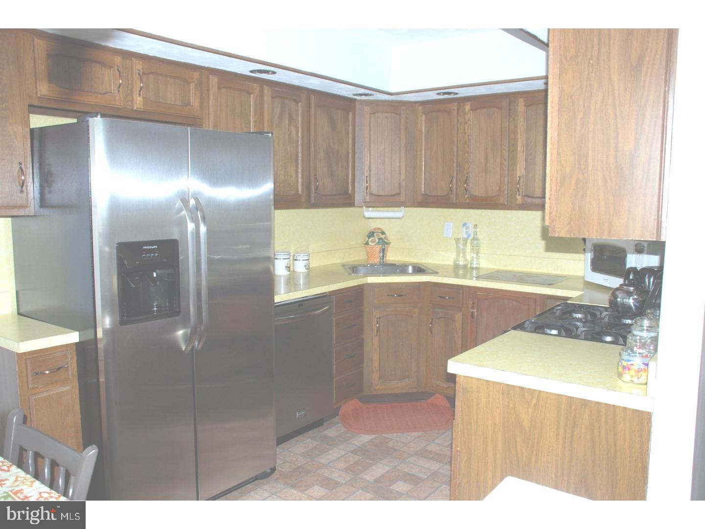 3518 Newberry Road Philadelphia, PA 19154 - Photo 8 of 19 Gallery Image 8