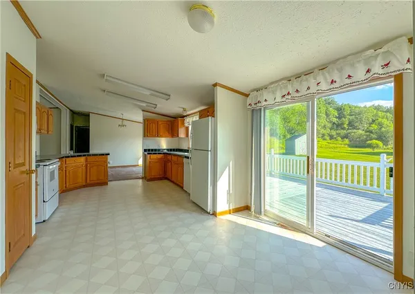 $215,000 | 1969 E Road, Leyden, NY 13309