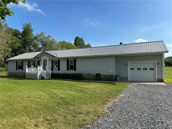 $215,000 | 1969 E Road, Leyden, NY 13309