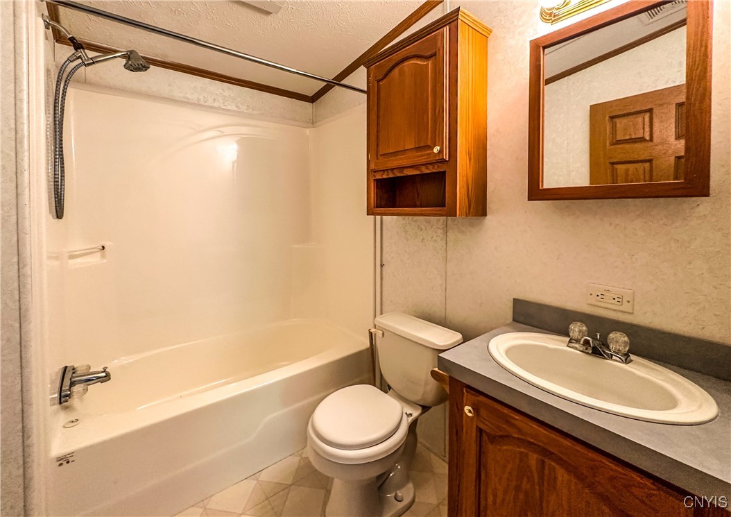 1969 E Road Leyden, NY 13309 - Photo 37 of 48 2nd Bathroom