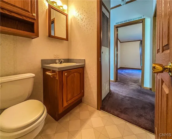 $235,000 | 1969 E Road, Leyden, NY 13309