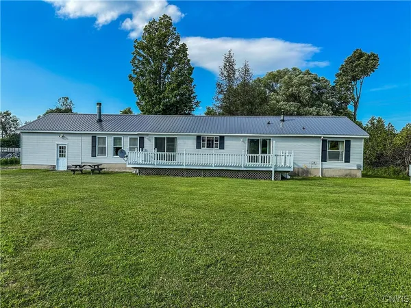 $215,000 | 1969 E Road, Leyden, NY 13309