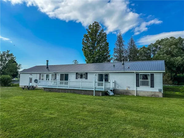 $215,000 | 1969 E Road, Leyden, NY 13309