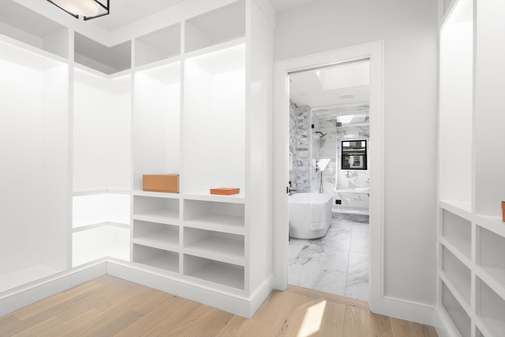 98 F Street, Unit 1 Boston, MA 02127 - Photo 19 of 24