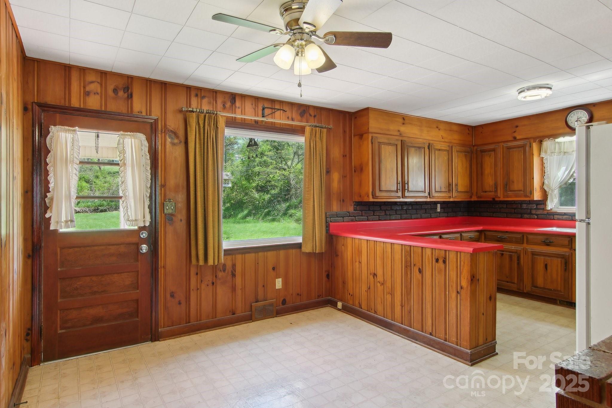 50 Morning Star Road Canton, NC 28716 - Photo 17 of 48