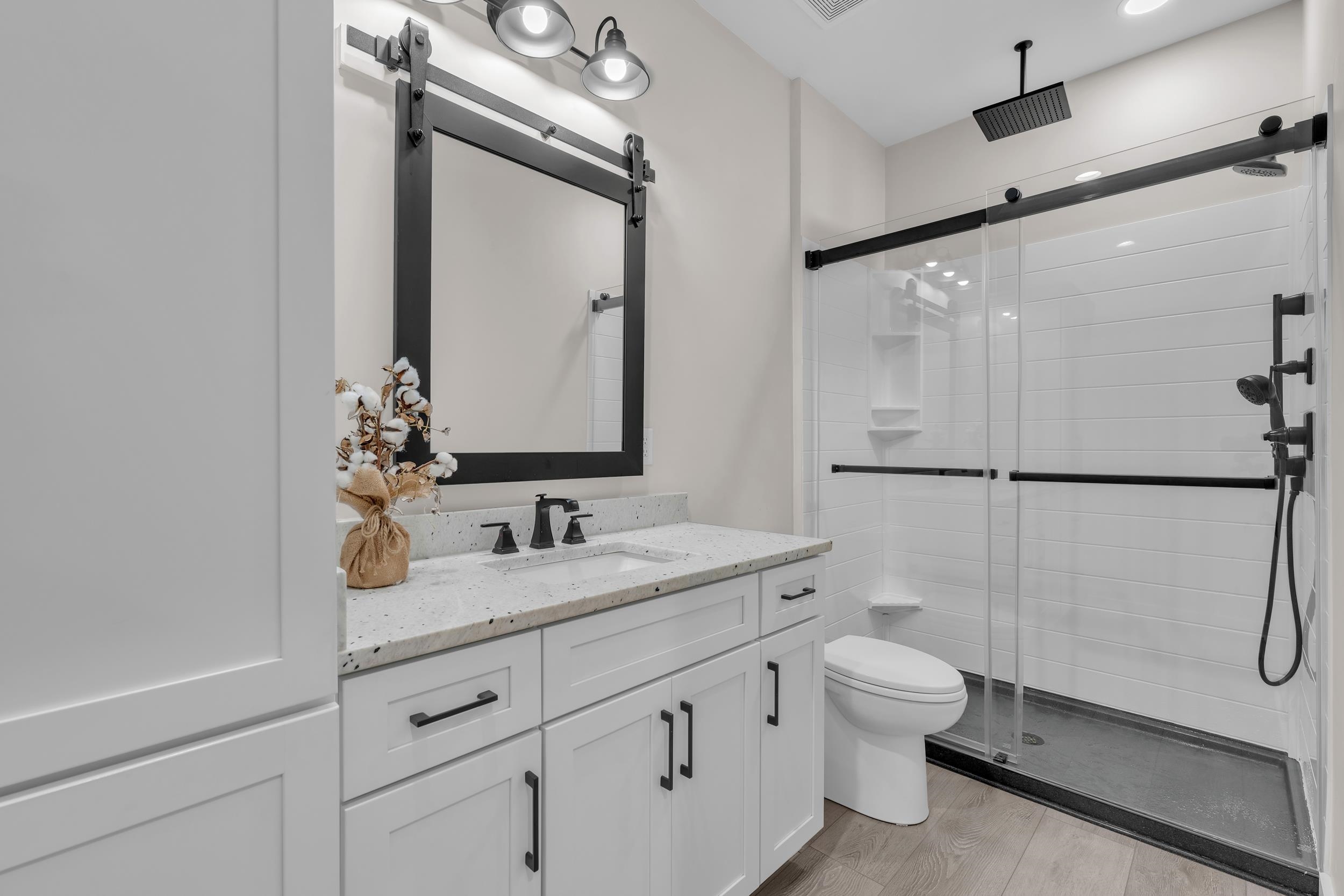 22592 Pastoral Lane Foley, AL 36535 - Photo 17 of 45 Bathroom