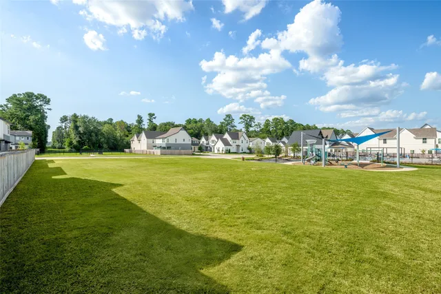 $2,499 | 9835 Willow Creek, Unit 502, Tomball, TX 77375