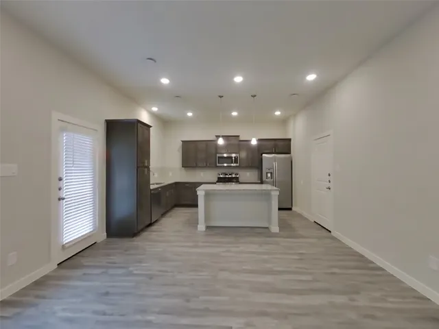 $2,499 | 9835 Willow Creek, Unit 502, Tomball, TX 77375