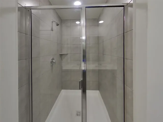 $2,419 | 9835 Willow Creek, Unit 502, Tomball, TX 77375