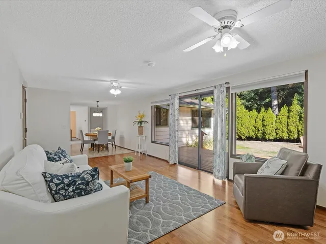 $497,000 | 2923 Lakeview Way, Langley, WA 98260