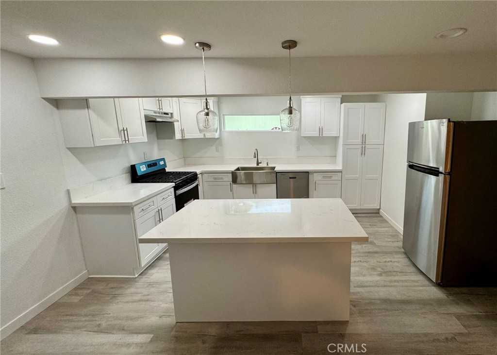 1362 South Downey Road Los Angeles, CA 90023 - Photo 14 of 30 Kitchen